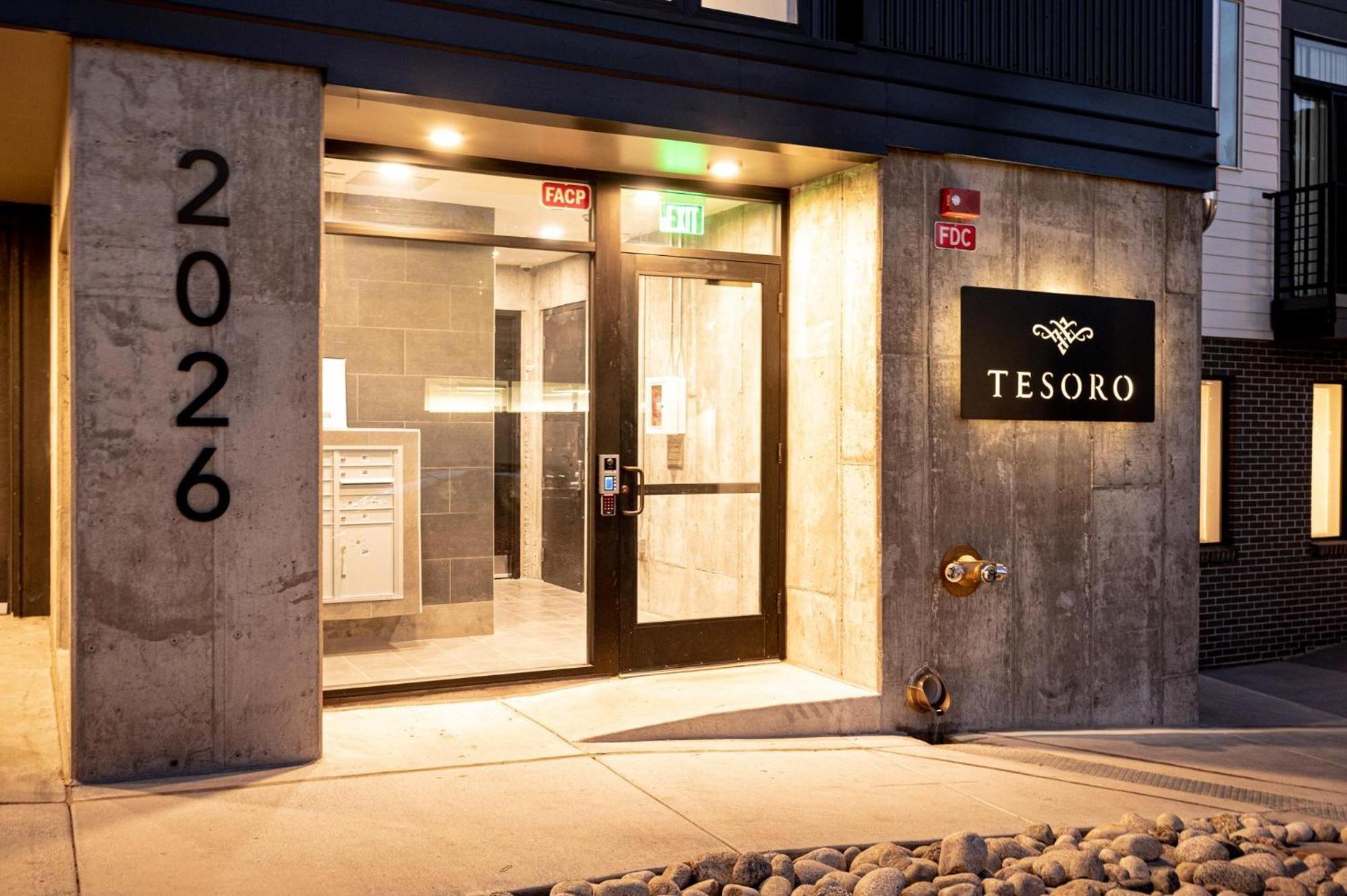 Brand New Condo - Walk To Empower Stadium - Tesoro Denver Exterior photo